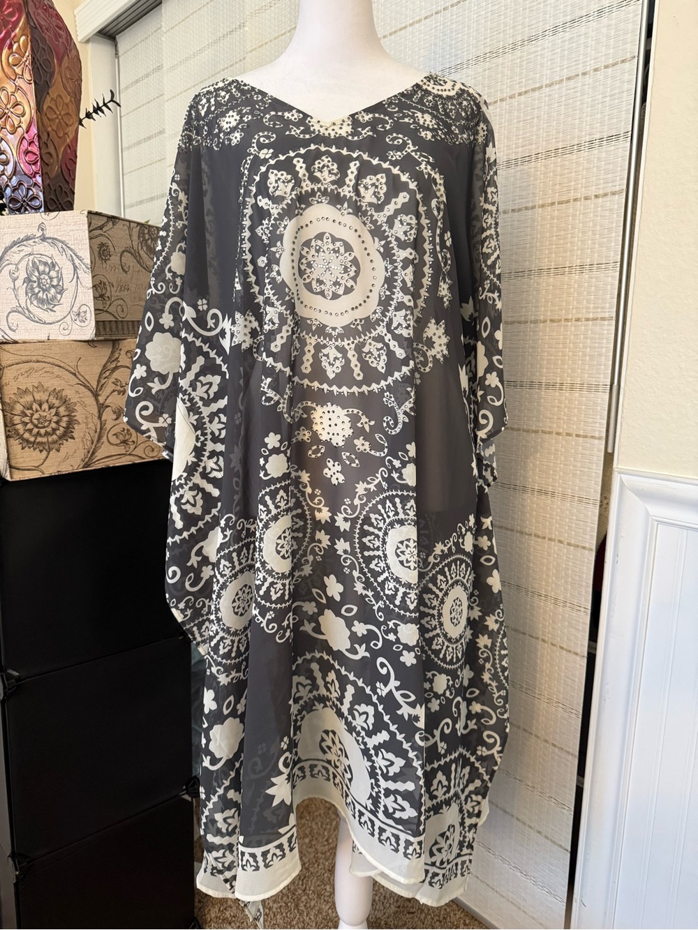 Grey and White Printed V-Neck Kaftan